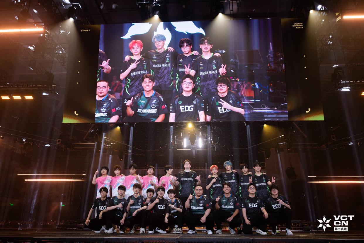 EDG险胜BLG,Inspired关键团战开团秒人宿命之战八强赛,让粉丝疯狂欢呼 EDG险胜BLG,Inspired关键团战开团秒人宿命之战八强赛,让粉丝疯狂欢呼