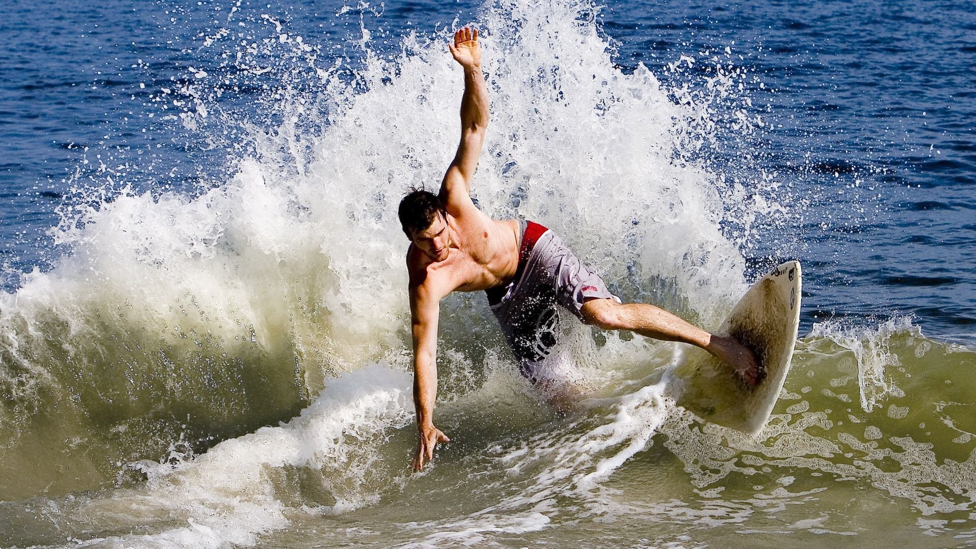 里昂奇迹夜！加维一己之力导演逆转神迹，日本足球教科书被撕碎？