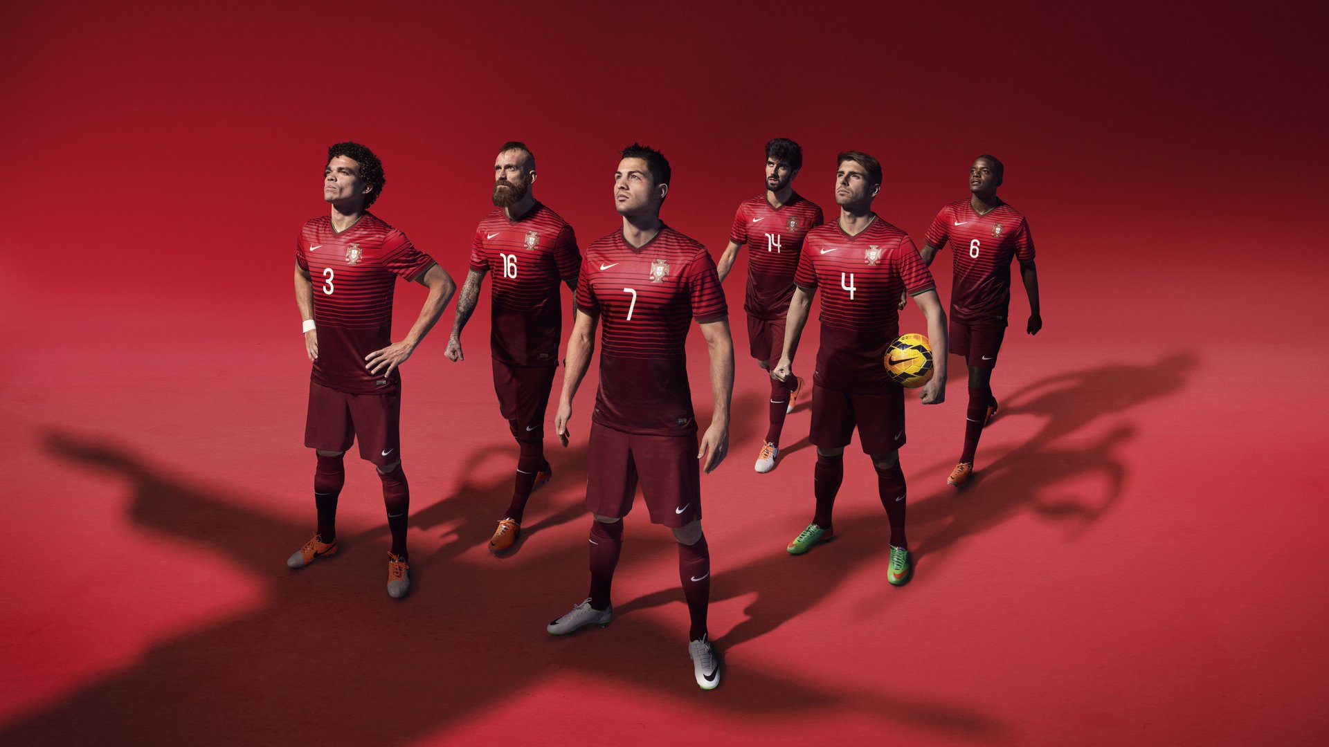 开云体育app-当绿军铁蹄踏碎紫金梦，伦纳德却在世界杯奏响孤勇者之歌